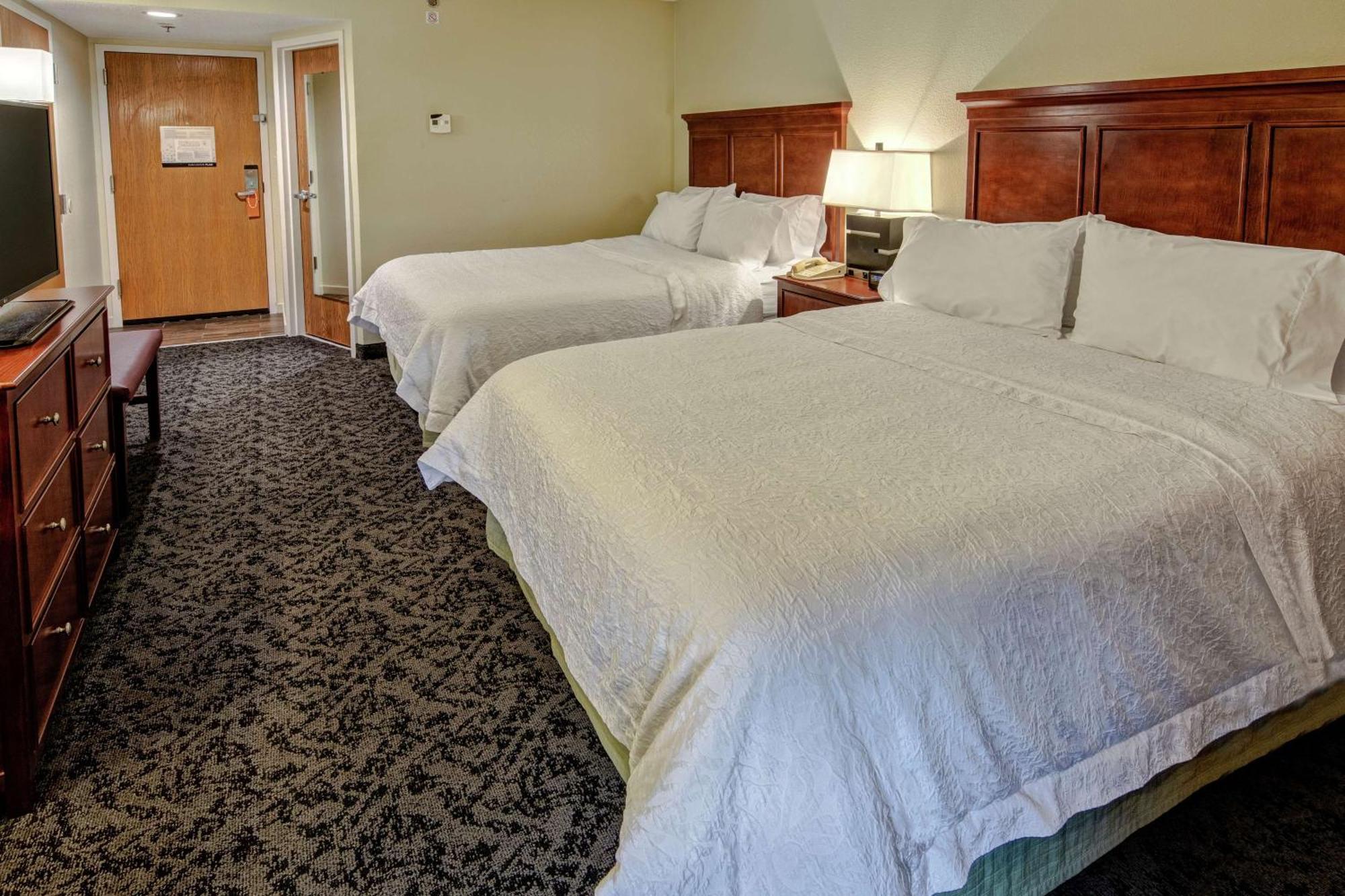 Hampton Inn Charlotte/מתיוס מראה חיצוני תמונה