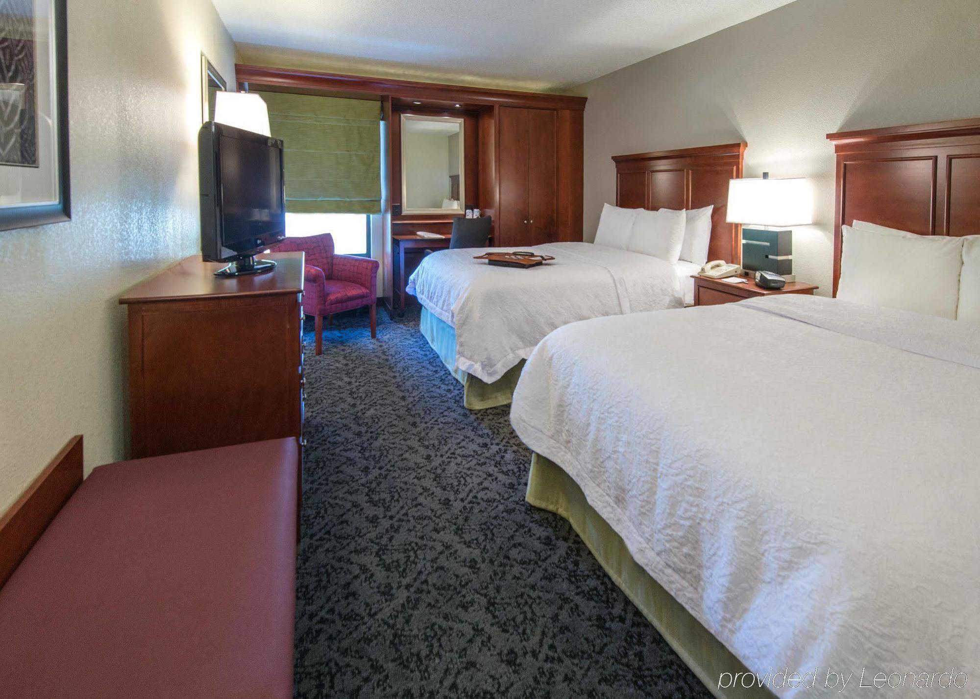 Hampton Inn Charlotte/מתיוס מראה חיצוני תמונה